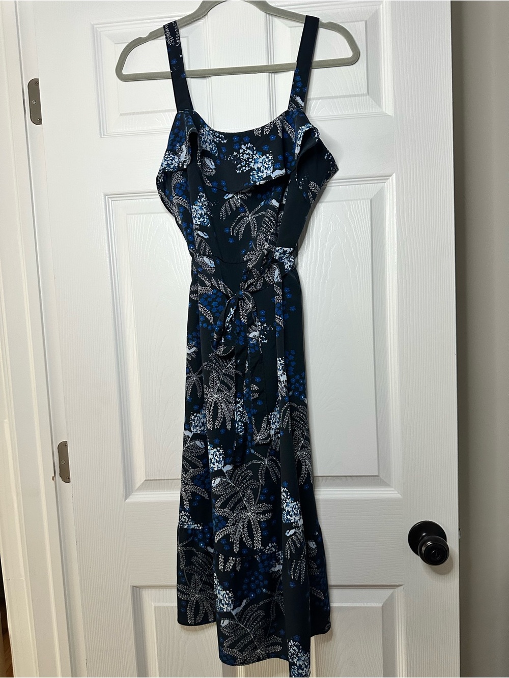 Banana Republic Navy Floral Belted Midi Dress Size 6